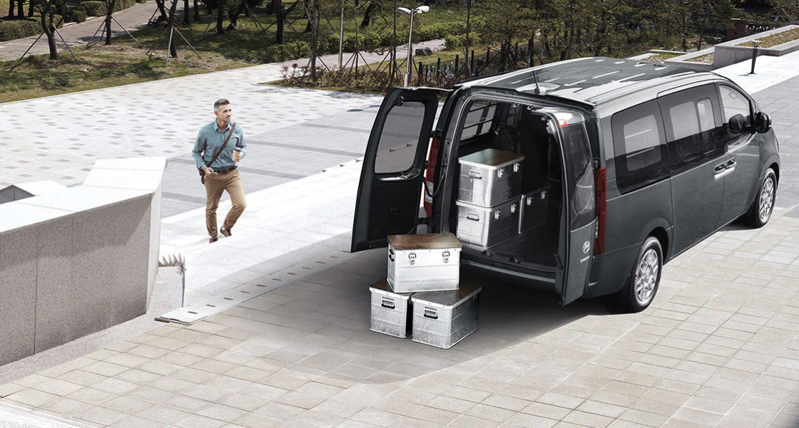 Hyundai STARIA Cargo м. Кривий Ріг | Аеліта-КР - фото 9