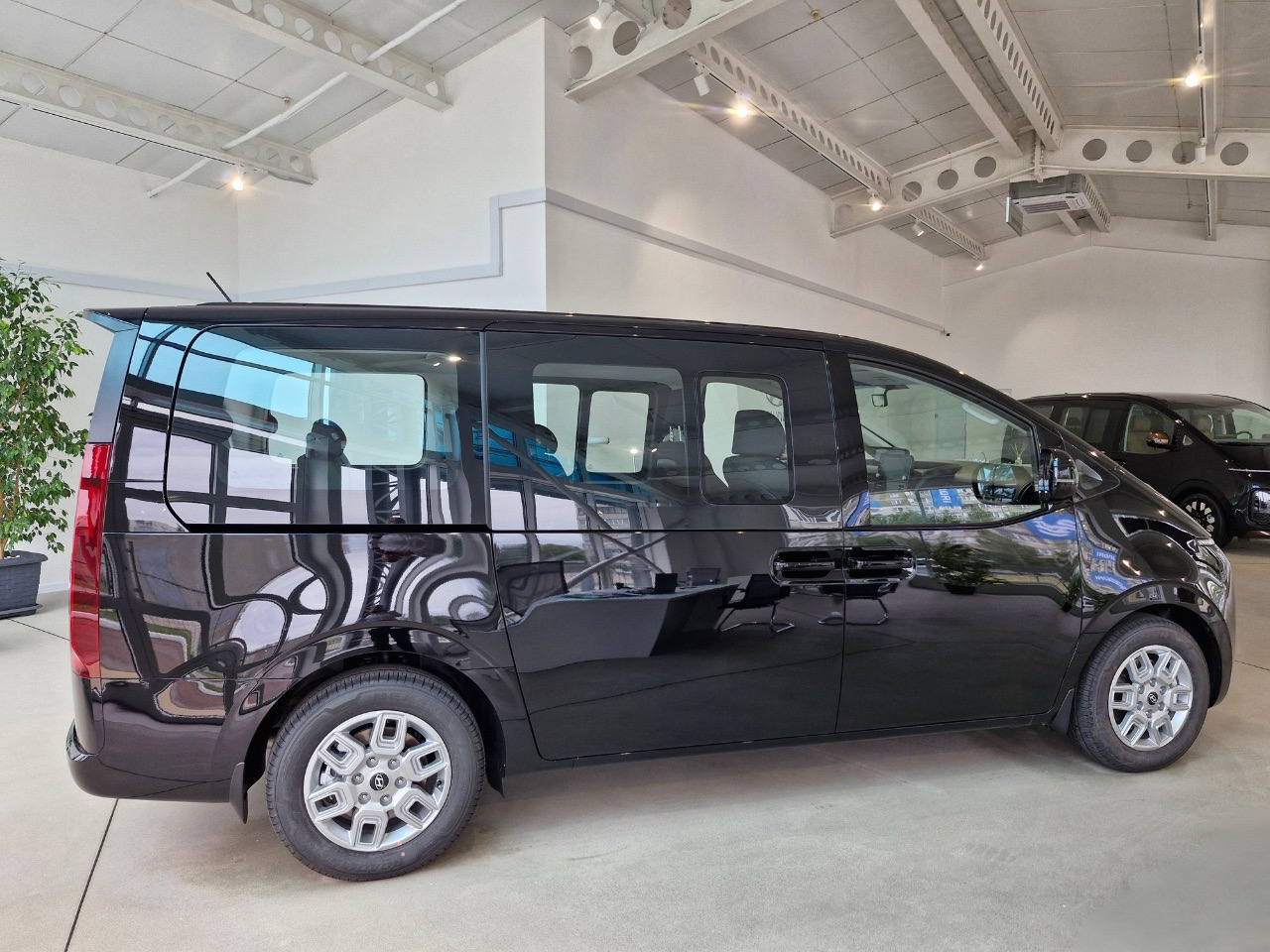 Автомобілі Hyundai м. Кривий Ріг | Купити новий Хюндай | Аеліта-КР - фото 7